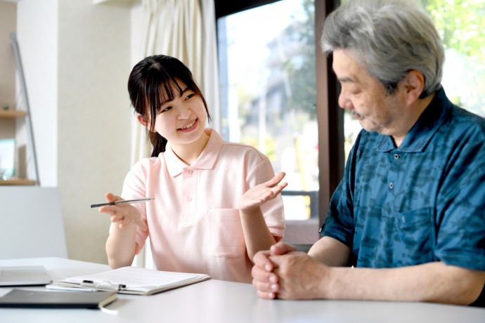 株式会社スマイルパーム_東京都新宿区の訪問介護/定期巡回