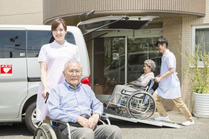 Life＆Ceremony株式会社_医療法人社団中谷クリニック　介護老人保健施設リーブズ