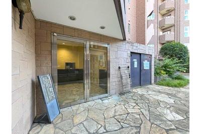 Income株式会社 椎名町のマンションの求人画像