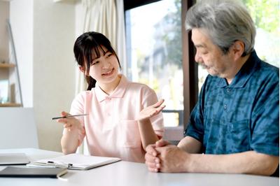 株式会社スマイルパーム 神奈川県綾瀬市のサービス付き高齢者向け住宅の求人画像